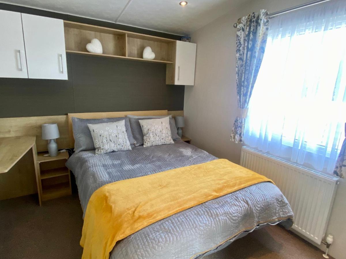 Hot Tub. Countryside. Coast. 5* Patrington Haven Leisure Park, East Yorkshire Vila Exterior foto